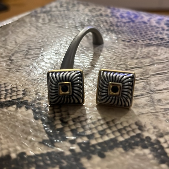Woven Gold and Silver Earrings - Picture 4 of 4